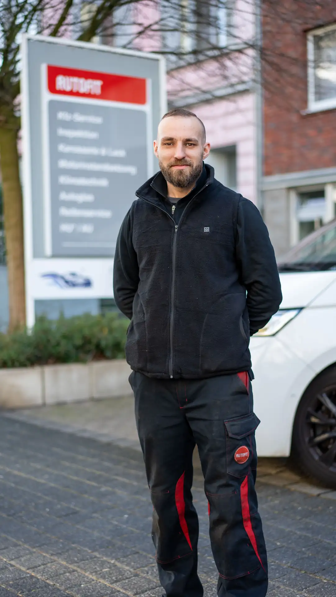 Niko Bertram, KFZ-Mechatroniker bei Autocentrum Ehreke