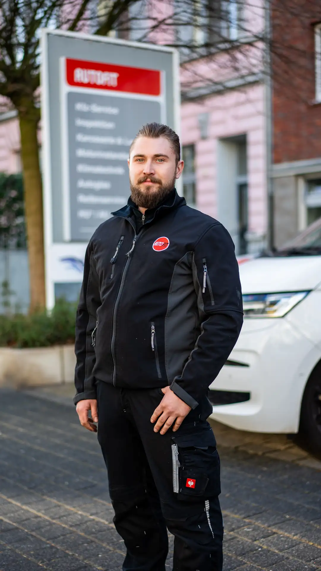 Philipp Ehreke, KFZ-Mechatroniker bei Autocentrum Ehreke